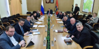 Губернатор Александр Богомаз смотрит прямую линию Президента Владимира Путина - Газета Восход