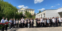 В Суражском промышленно-аграрном техникуме  прошла линейка « Бессмертный полк», посвященная 80 годовщине Великой Победы - Газета Восход