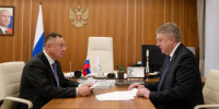 Губернатор Александр Богомаз провел рабочую встречу с министром строительства и ЖКХ РФ Иреком Файзуллиным - Газета Восход