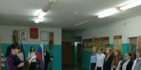 В день воссоединения Донецкой, Луганской, Запорожской и Херсонской областей с Россией во  Вьюковской школе Суражского района прошла торжественная линейка - Газета Восход